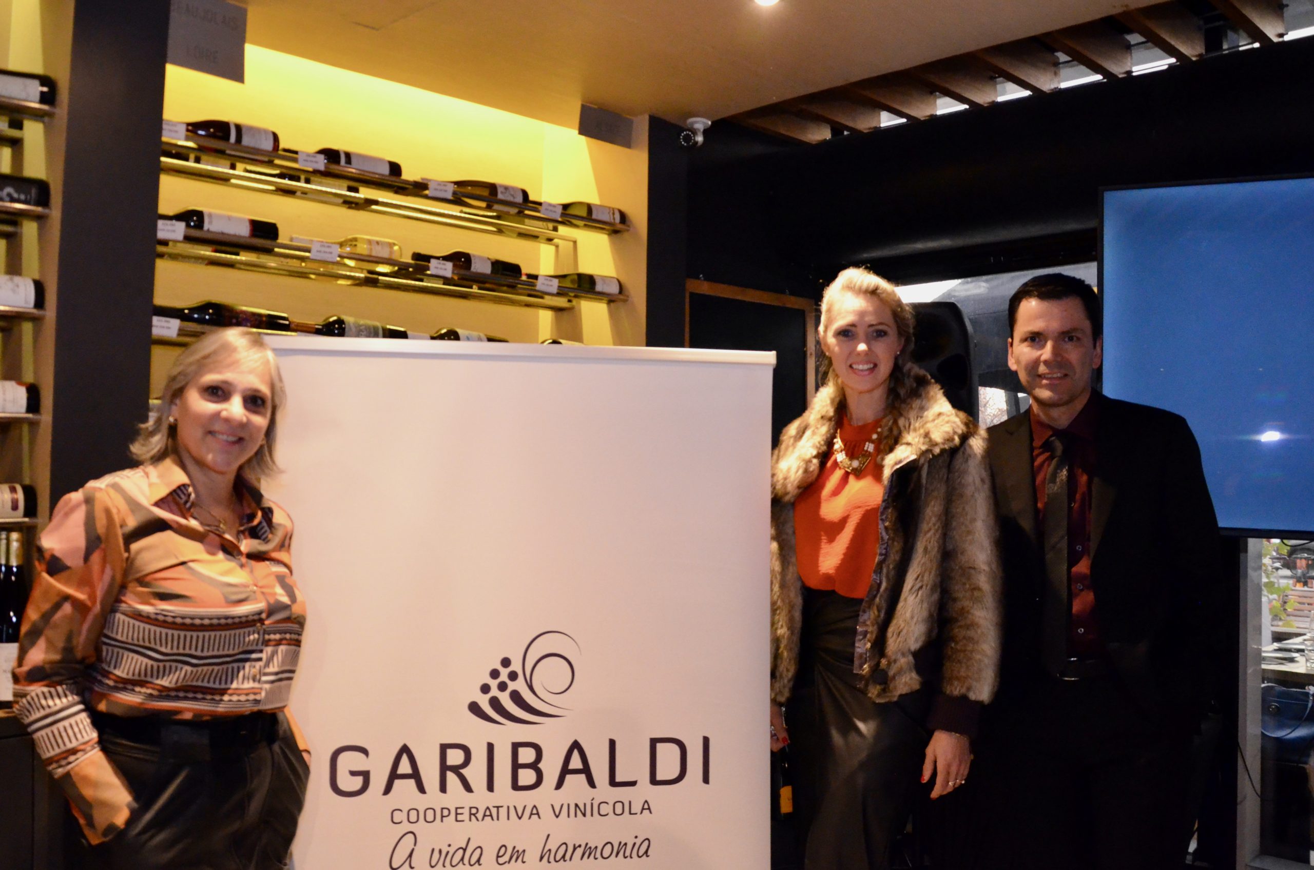 Representantes de Garibaldi en Chile: Divvino.